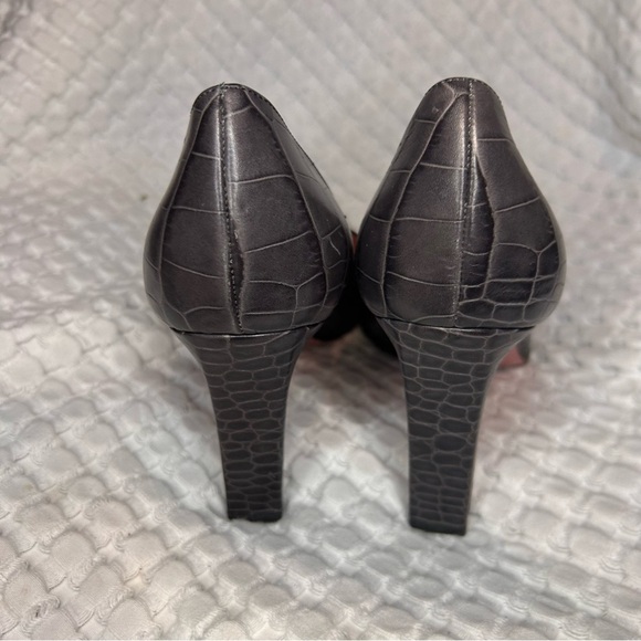 Escada Gray Croc Embossed Leather Pumps | Square Toe Italian Heels | Size 40 - Picture 4 of 11